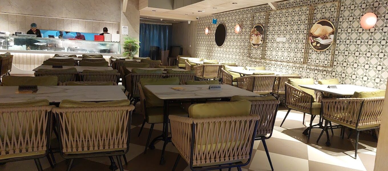 Bulk Restaurant Furniture Buying Guide for Hotels & Chains